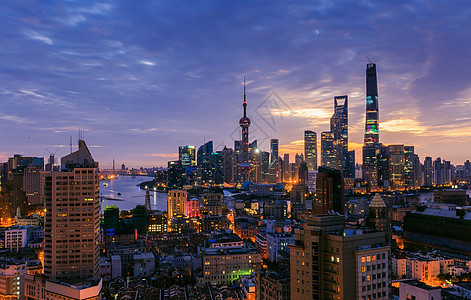 上海外滩陆家嘴夜景风光东方明珠塔高清图片素材