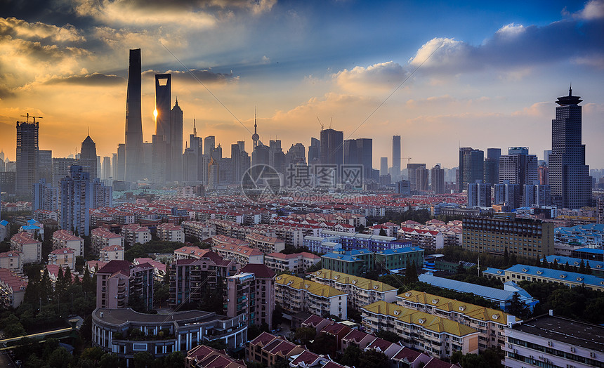 上海繁华的浦东新区日落夜景