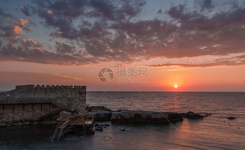 地中海上的日出图片