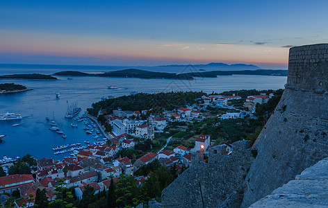 欧洲著名度假胜地城堡夜景图片