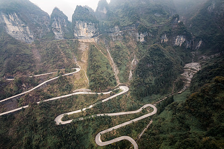 山脉俯视航拍张家界盘山路背景