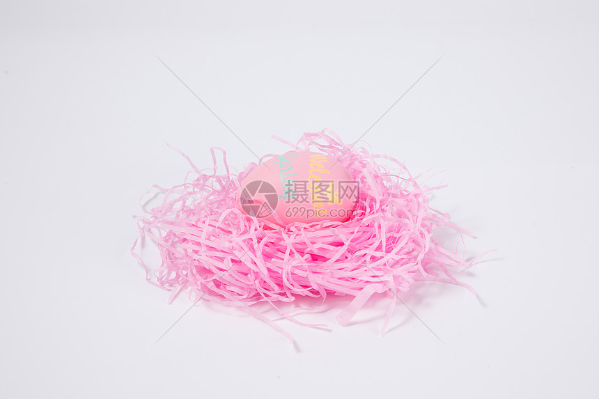 粉色鸟巢里的彩蛋图片