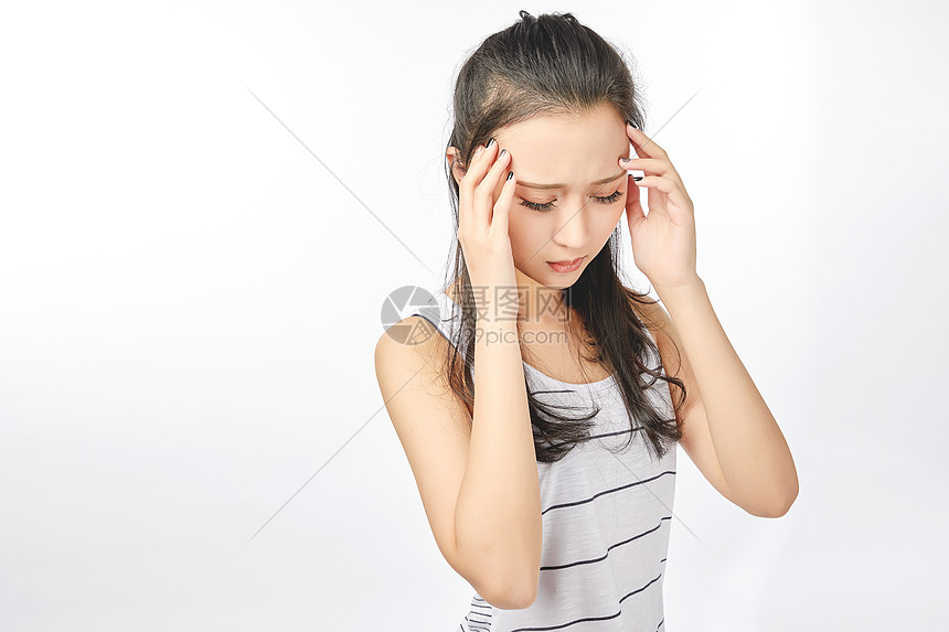 青年女性头痛动作表情图片