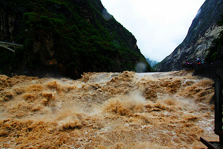 云南虎跳峡陡直虎跳峡高清图片