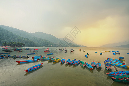 费瓦湖景区尼泊尔博卡拉费瓦湖背景