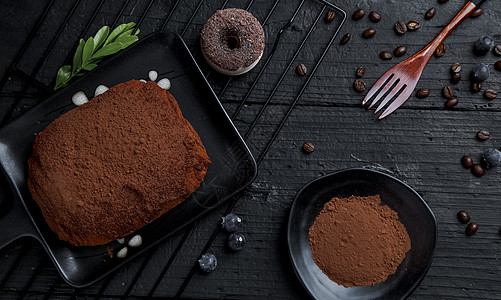 脏脏包巧克力蛋糕可可粉高清图片