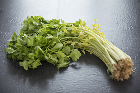 绿色食品芹菜图片