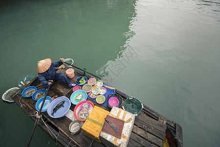 越南女人越南下龙湾风光背景