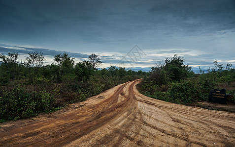 印度洋一滴泪斯里兰卡陆路冲沙之旅背景