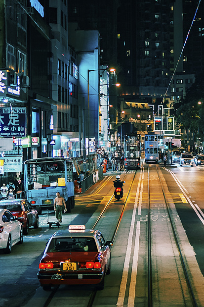 香港夜街道图片