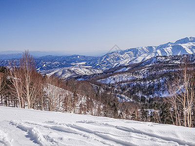 梅干梅池高原滑雪场背景