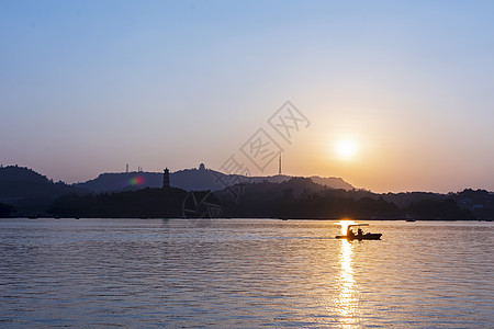 孤舟ps素材湖泊山脉落日背景背景