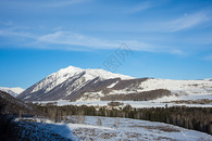 新疆禾木村冬季雪景美景图片