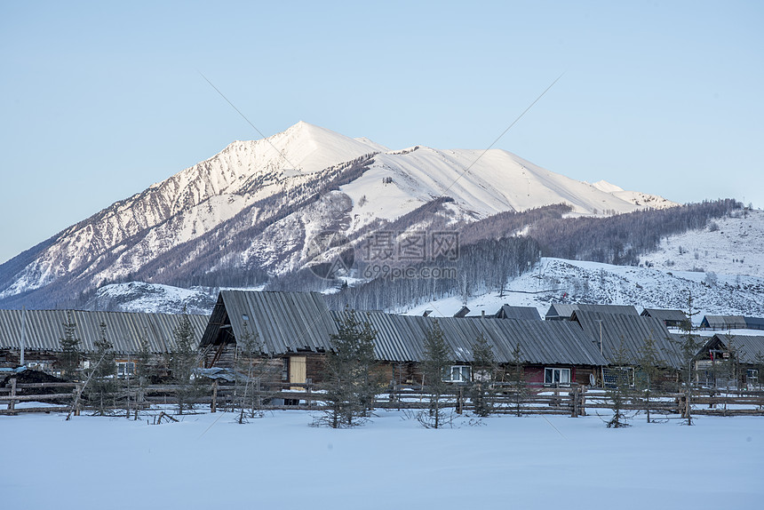 新疆禾木村冬季雪景美景图片