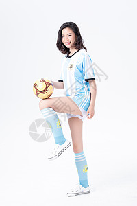 火辣演出！亚马尔前女友Nicki重回舞台，客串德保罗女友演唱会