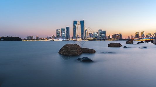 交通苏州金鸡湖背景