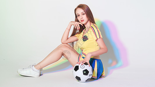 迈尼昂：能为队友们守住胜局，我感到非常开心