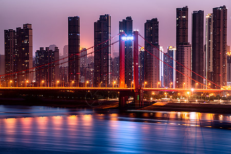 夜幕下的鹦鹉洲长江大桥图片