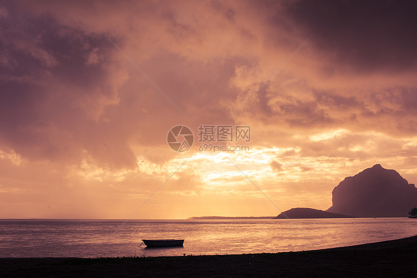 夕阳海岛风光图片