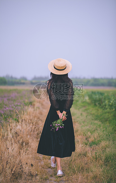 田园乡村风女神写真图片