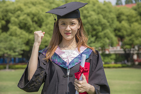 女学生大学毕业了背景图片