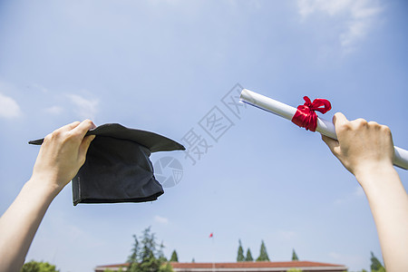 女学生大学毕业了图片素材