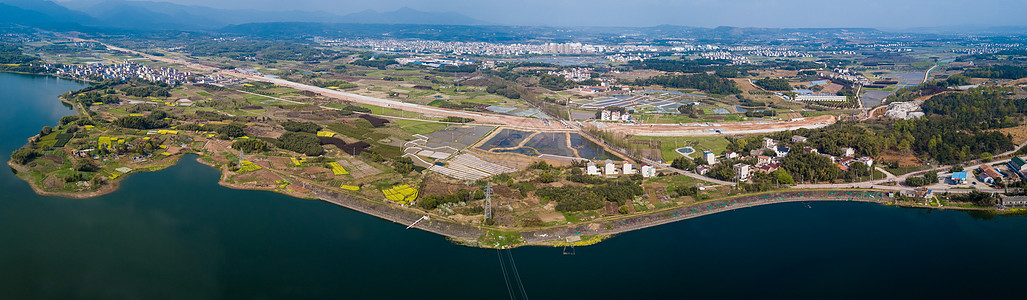 胡日尔村水库全景水岸线背景