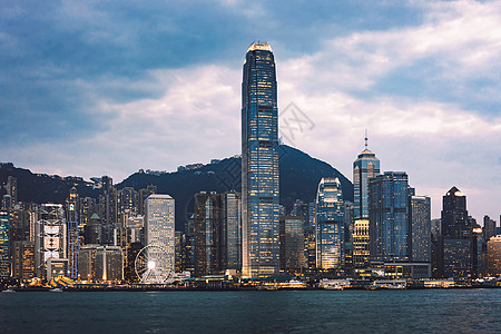 高楼云香港维多利亚港夜景背景