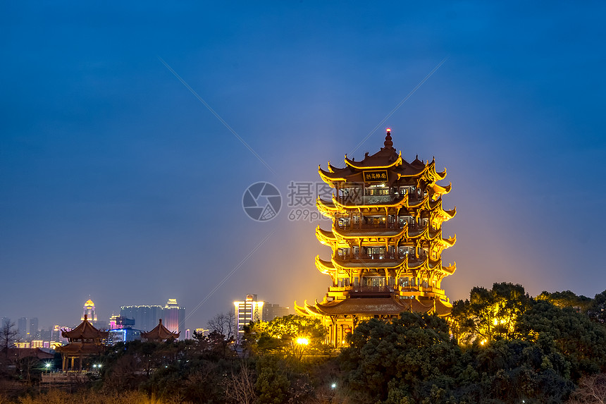 夜色中的黄鹤楼图片