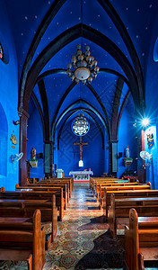 武汉蓝色基督教堂图片