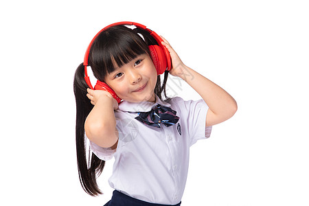 学生白底戴耳机听音乐的小女生背景
