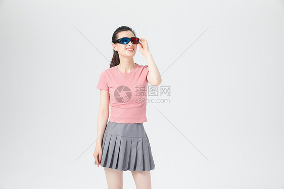 活力青年女性3D眼镜图片