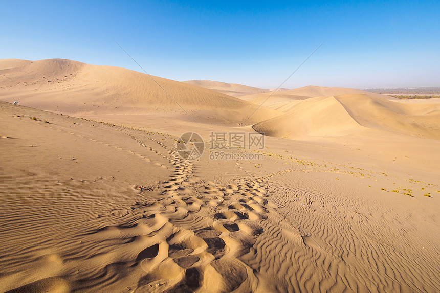 鸣沙山图片