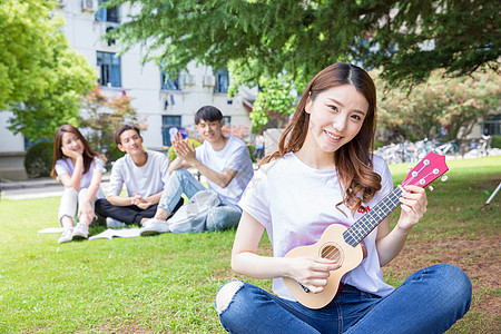 校园生活学生弹尤克里里背景