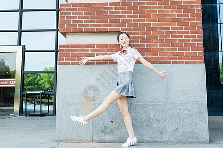 青春校园学院风女生校园写真图片