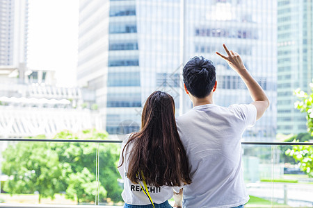 阳台情侣情侣旅游上海背景