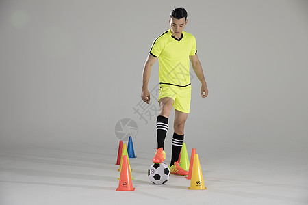 泰晤士报：西汉姆联深陷降级危机，帕奎塔希望在冬窗离队