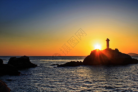 夏手绘浙江舟山东极岛日出背景