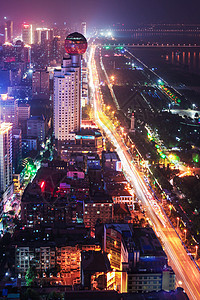 武汉长江边的城市夜景图片