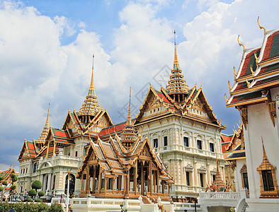 泰国泼水节泰国曼谷大皇宫建筑群背景