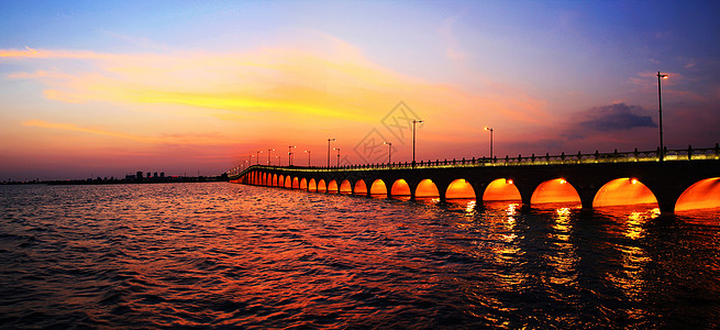 长桥卧波常熟昆承湖状元桥夜景背景