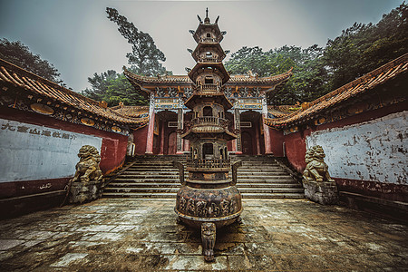 寺庙香炉九宫山沧桑古朴的道教寺庙背景