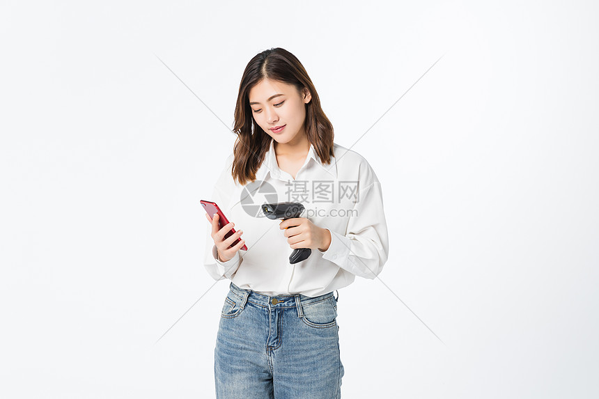 618女性购物扫码支付图片