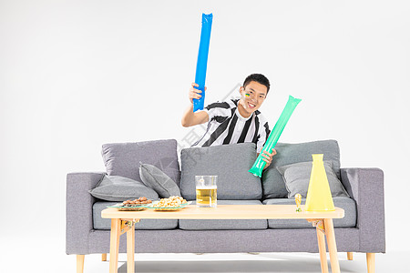 TA：阿森纳方面希望约克雷斯和马丁内利能赶上11月北伦敦德比