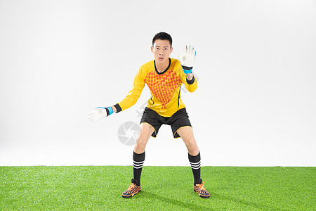 足球专家：巴萨赛季末可以3000万镑买断拉什福德，但需球员降薪