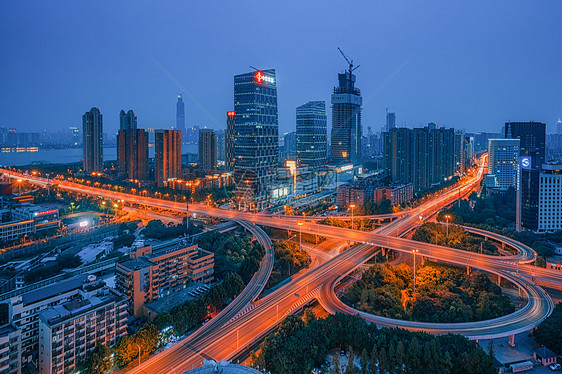 灯光璀璨的武汉解放大道城市夜景