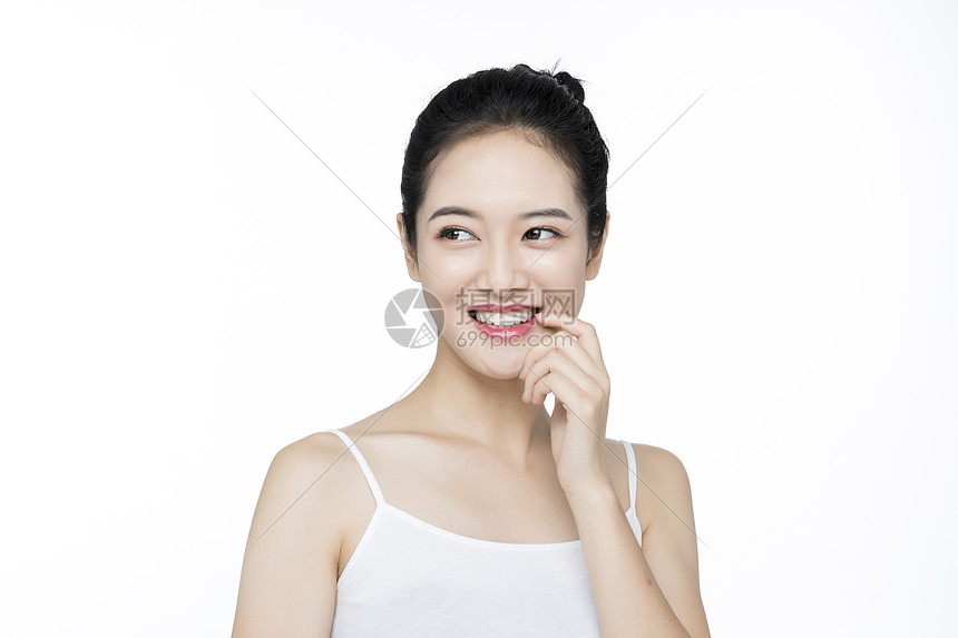 口腔护理美白女性图片