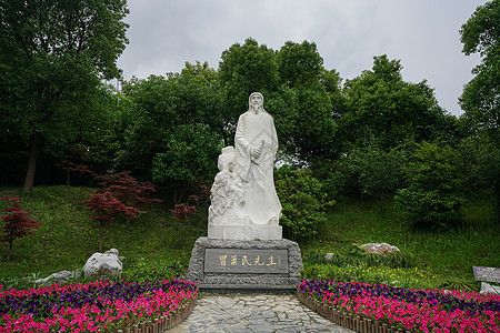 如皋著名景区水绘园风景区冒巢民先生塑像背景图片