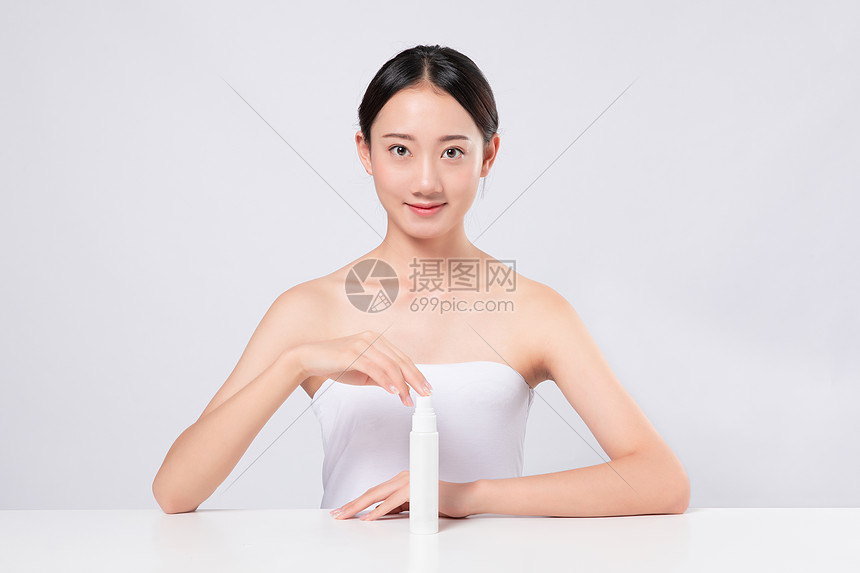 女性美容美体动作图片