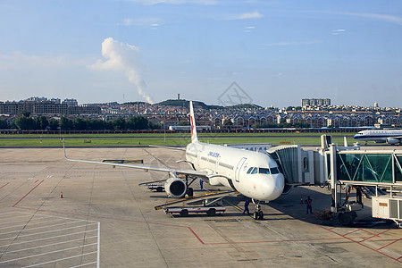 飞机场的飞机背景图片